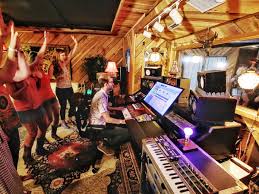 From Demo to Stardom: The Role of Nashville Studios in Shaping Hit Records