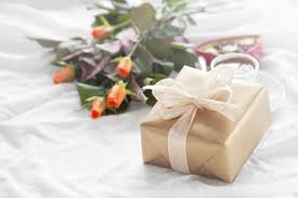 Personalized Gifts to Say Goodbye with Love